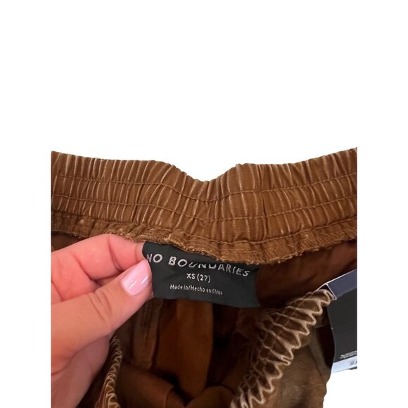 No Boundaries Men's Size XS Brown Distressed Wash Drawstring Casual Shorts NWT - Picture 2 of 4